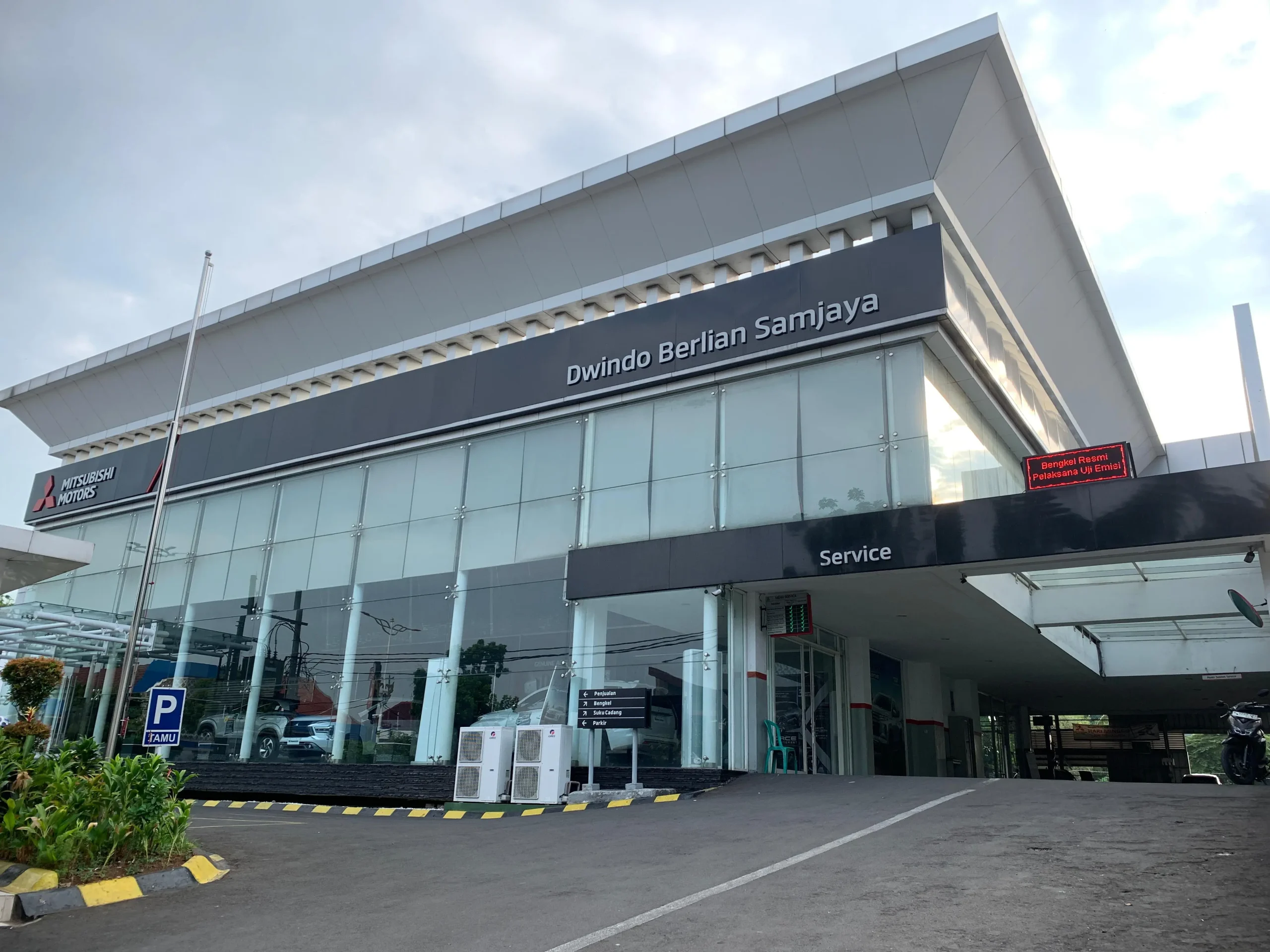 Dealer Resmi Mitsubishi Jakarta